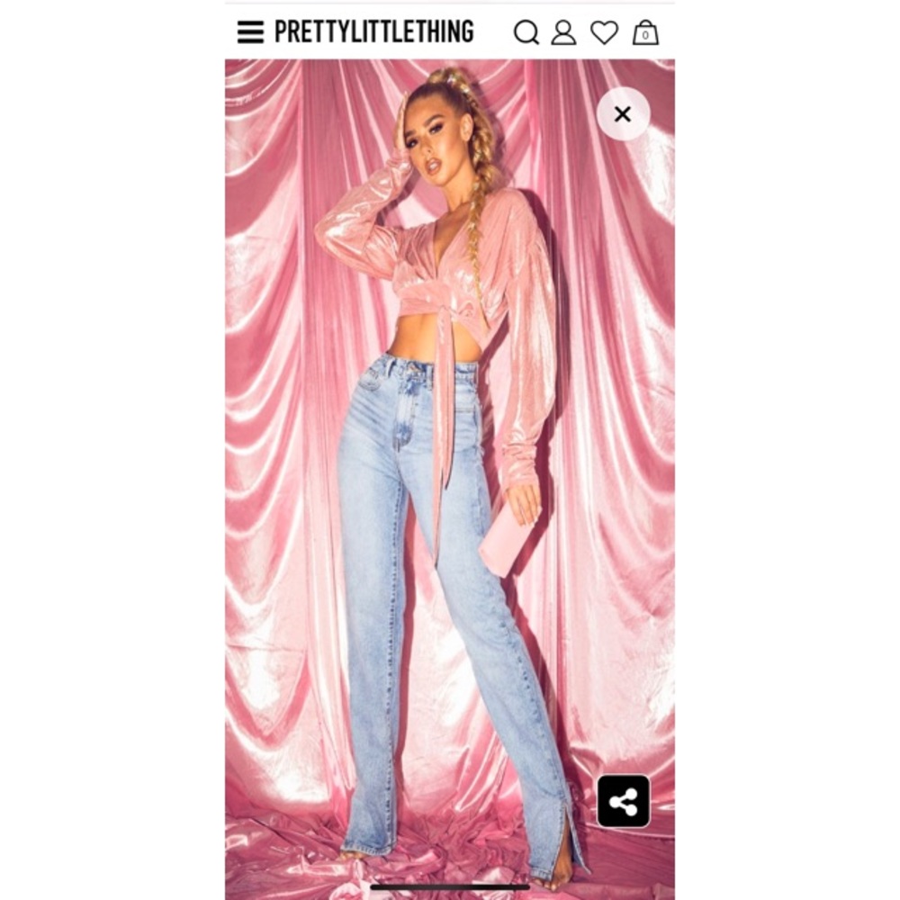 Light Wash Split Hem Jean *sold out online*